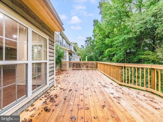 Exterior, Wood Texture Flooring