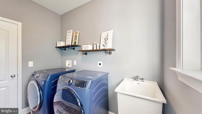 Interior, Washer
