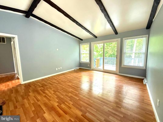 Empty room, Interior, Wooden Beams, Wood Texture Flooring
