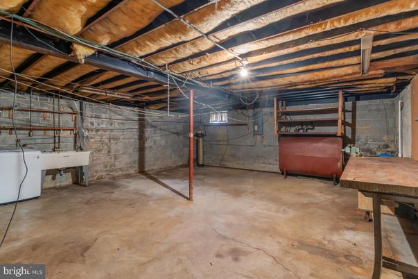 Interior, Stone Walls, Washer, Wooden Beams