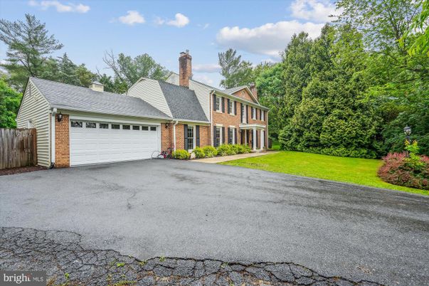 Attached, Exterior, Facade, Brick Facade, Cape Cod