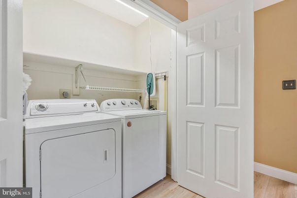 Interior, Utility Closets, Washer, Wood Texture Flooring