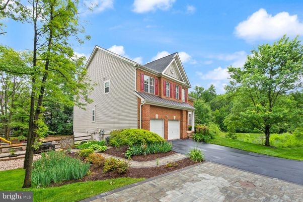 Attached, Exterior, Facade, Brick Facade, Farmhouse