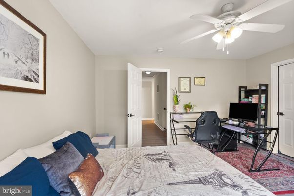 Bedroom, Home Office, Interior, Wood Texture Flooring