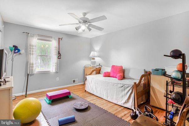 Bedroom, Fitness Equipment, Interior, Wood Texture Flooring