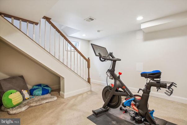 Fitness Equipment, Interior, Recessed Lighting