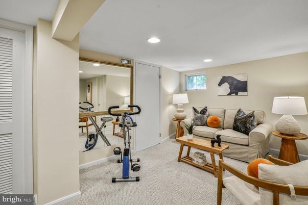 Fitness Equipment, Interior, Living room, Recessed Lighting