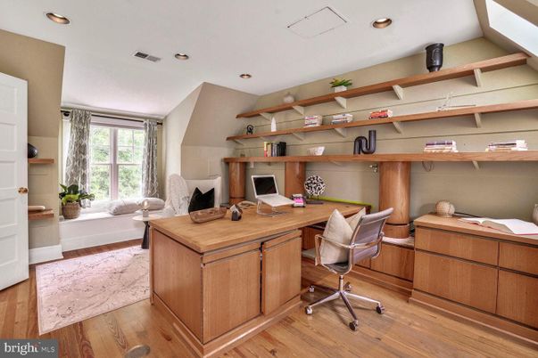 Home Office, Interior, Recessed Lighting, Wood Texture Flooring