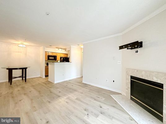 Fireplace, Interior, Kitchen, Wood Texture Flooring