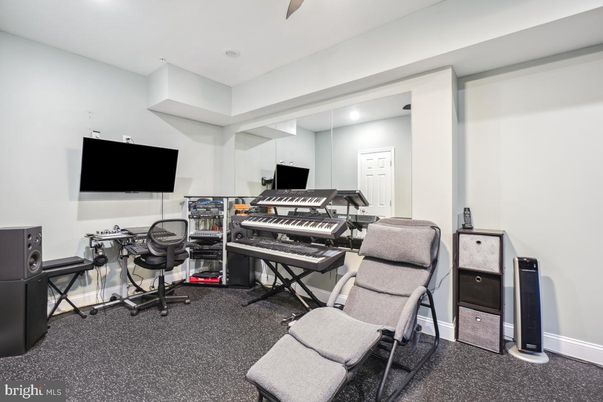 Home Office, Interior, Piano, Recessed Lighting