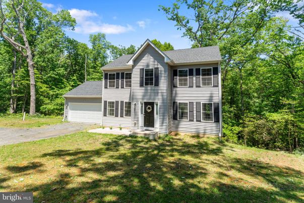 Attached, Backyard, Exterior, Facade, Georgian