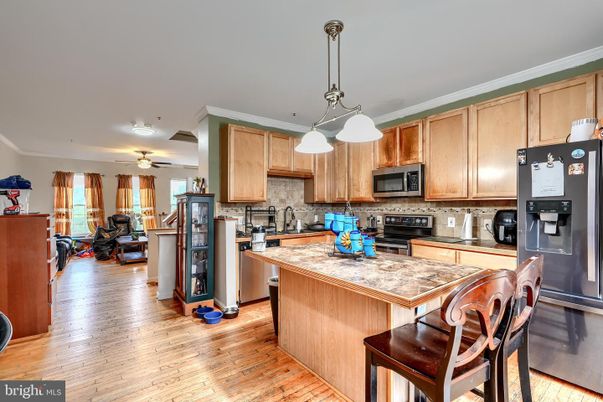 Interior, Kitchen, Pendant Lights, Wood Texture Flooring