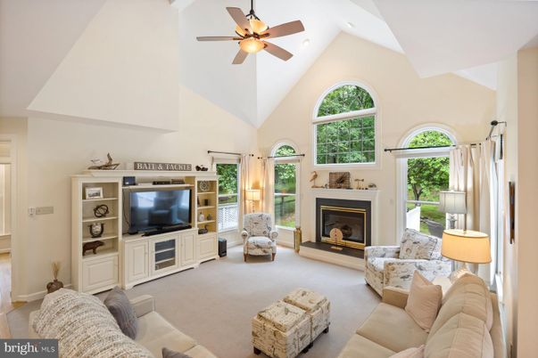 Fireplace, Interior, Living room, Recessed Lighting