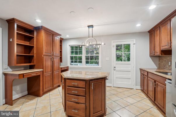 Interior, Kitchen, Pendant Lights, Recessed Lighting