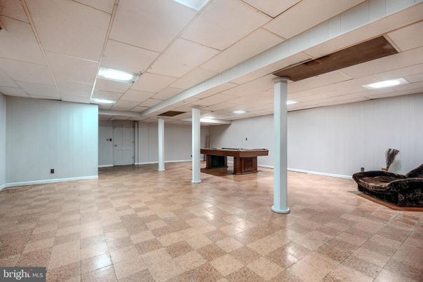 Game Room, Interior, Recessed Lighting