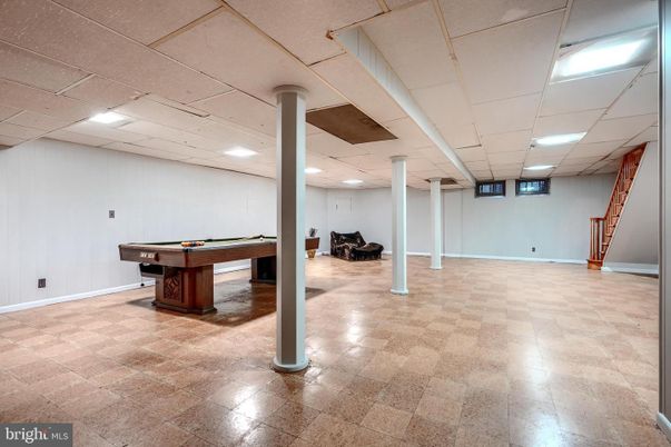 Billiard Table, Game Room, Interior, Recessed Lighting