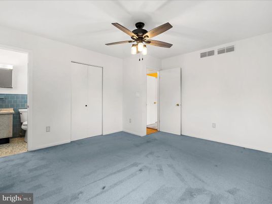Bathroom, Empty room, Interior