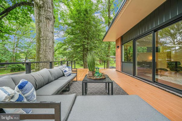 Exterior, Wood Texture Flooring