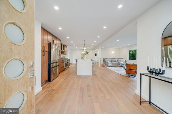 Interior, Kitchen, Living room, Pendant Lights, Recessed Lighting, Stainless Steel Appliances, Wood Texture Flooring