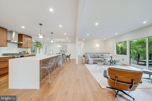 Interior, Kitchen, Living room, Pendant Lights, Recessed Lighting, Wood Texture Flooring