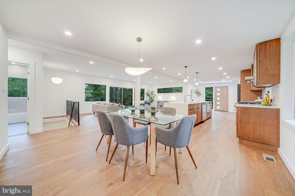 Dining room, Interior, Kitchen, Pendant Lights, Recessed Lighting, Wood Texture Flooring