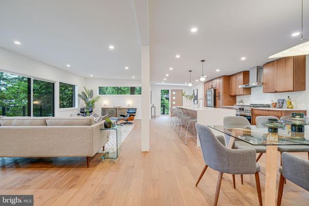 Dining room, Interior, Kitchen, Living room, Pendant Lights, Recessed Lighting, Stainless Steel Appliances, Wood Texture Flooring