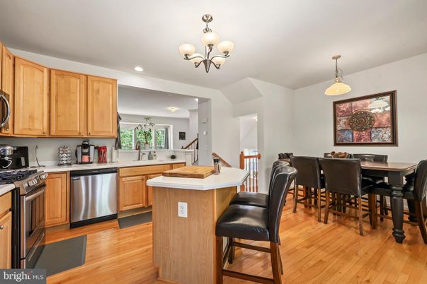 Chandelier, Dining room, Interior, Kitchen, Recessed Lighting, Wood Texture Flooring