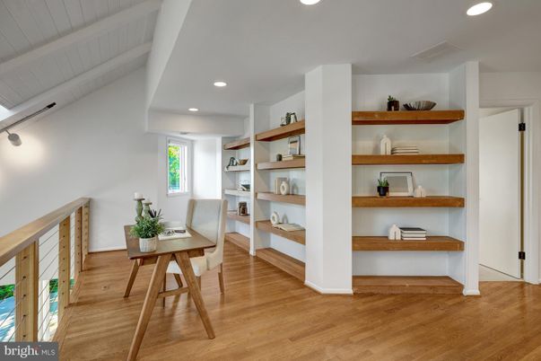 Home Office, Interior, Recessed Lighting, Wood Texture Flooring