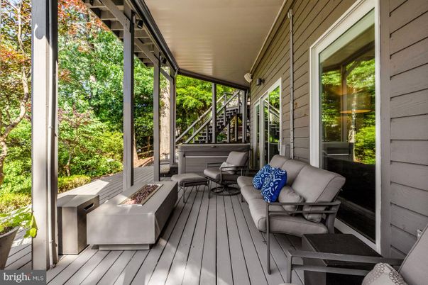 Exterior, Sun Room