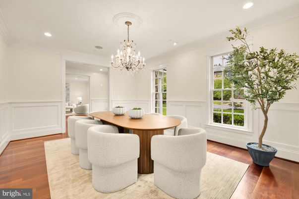 Chandelier, Dining room, Interior, Recessed Lighting, Wood Texture Flooring