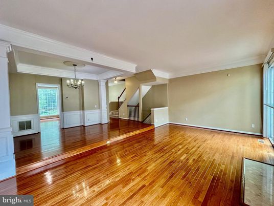 Chandelier, Empty room, Interior, Wood Texture Flooring