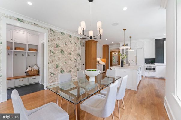 Chandelier, Dining room, Interior, Kitchen, Pendant Lights, Recessed Lighting, Wood Texture Flooring