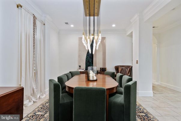 Dining room, Interior, Recessed Lighting