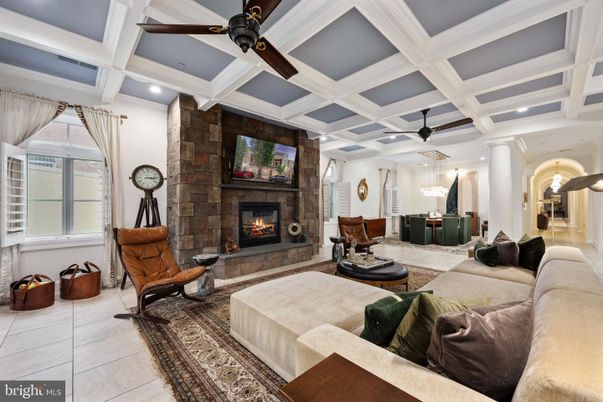 Fireplace, Interior, Living room, Pendant Lights, Recessed Lighting