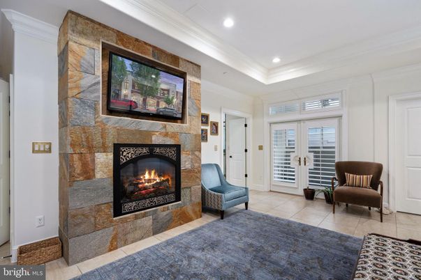 Fireplace, Interior, Recessed Lighting