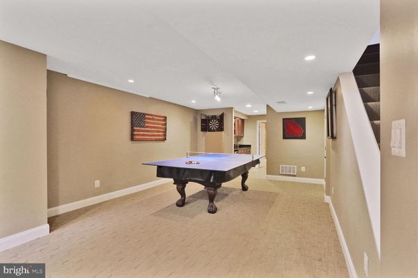 Billiard Table, Game Room, Interior, Recessed Lighting