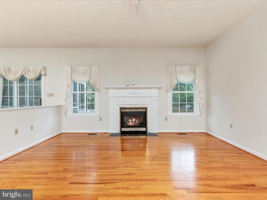 Empty room, Fireplace, Interior, Wood Texture Flooring