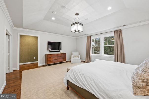 Bedroom, Interior, Pendant Lights, Recessed Lighting, Wood Texture Flooring