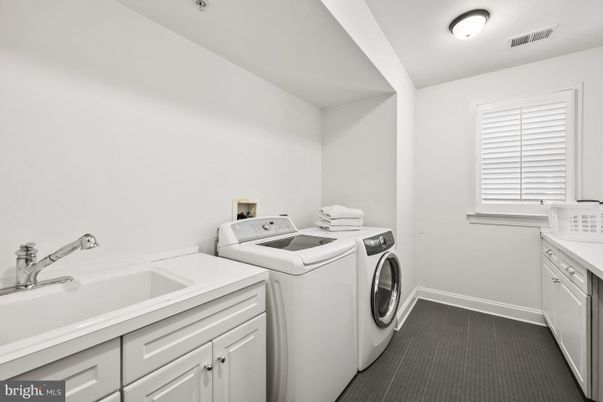 Interior, Washer