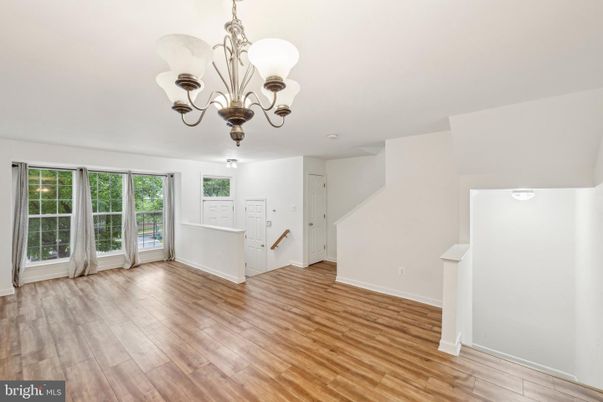 Chandelier, Empty room, Interior, Wood Texture Flooring