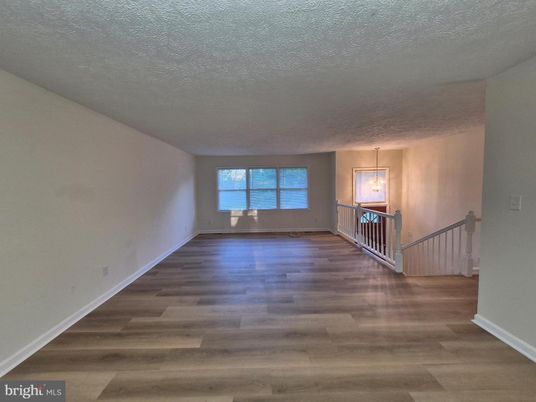 Empty room, Interior, Pendant Lights, Wood Texture Flooring