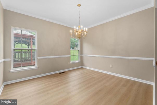 Chandelier, Empty room, Interior, Wood Texture Flooring
