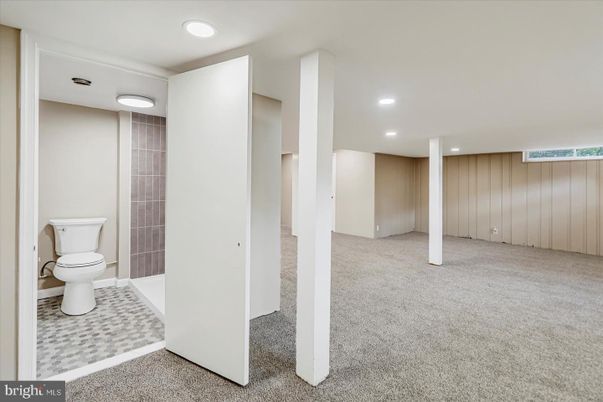 Bathroom, Interior, Recessed Lighting