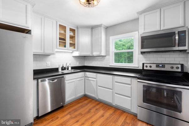Interior, Kitchen, Stainless Steel Appliances, Wood Texture Flooring