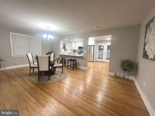 Chandelier, Dining room, Interior, Kitchen, Wood Texture Flooring