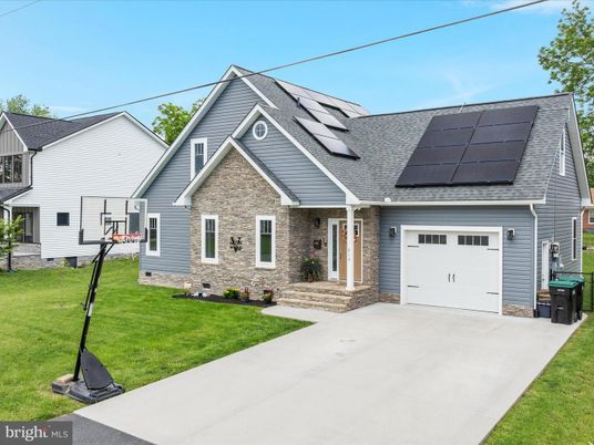 Attached, Exterior, Facade, Solar Panels, Farmhouse