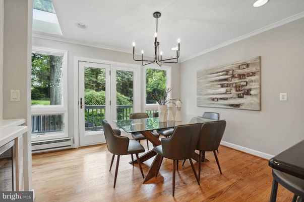 Chandelier, Dining room, Interior, Recessed Lighting, Wood Texture Flooring