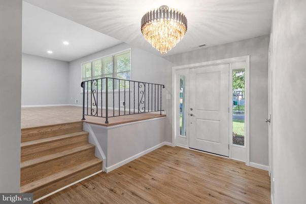 Chandelier, Interior, Recessed Lighting, Wood Texture Flooring