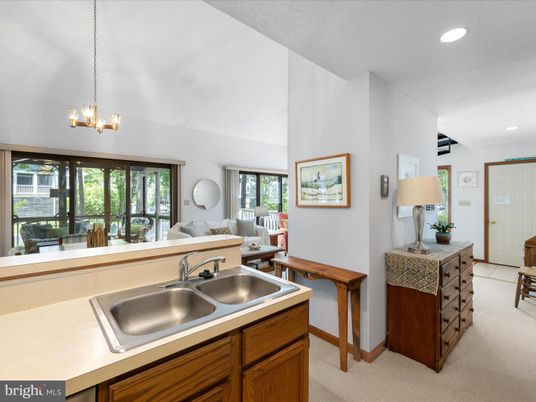Interior, Kitchen, Living room, Pendant Lights, Recessed Lighting