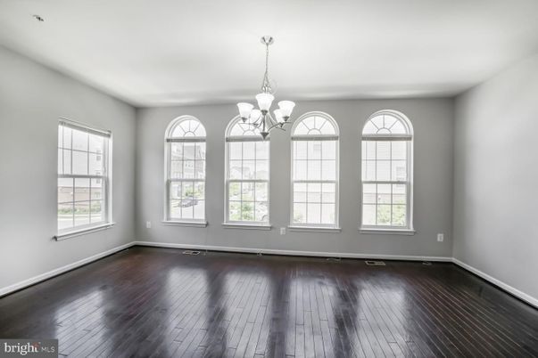 Chandelier, Empty room, Interior, Wood Texture Flooring